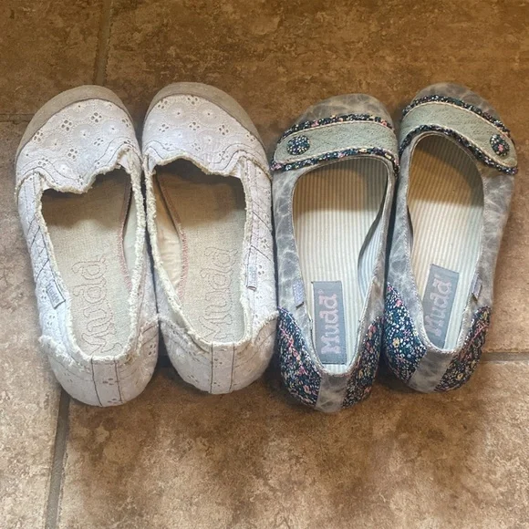 MUDD Bundle. Women's Cream and Gray Flats - Picture 12 of 16